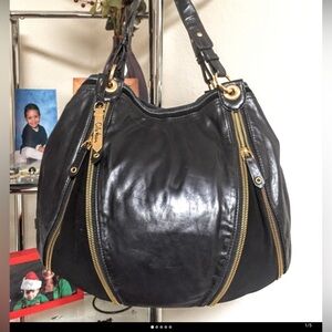 **FINAL**GORGEOUS $550 NWOT Cole Haan Suede & Leather Shoulder Bag Black L/XL